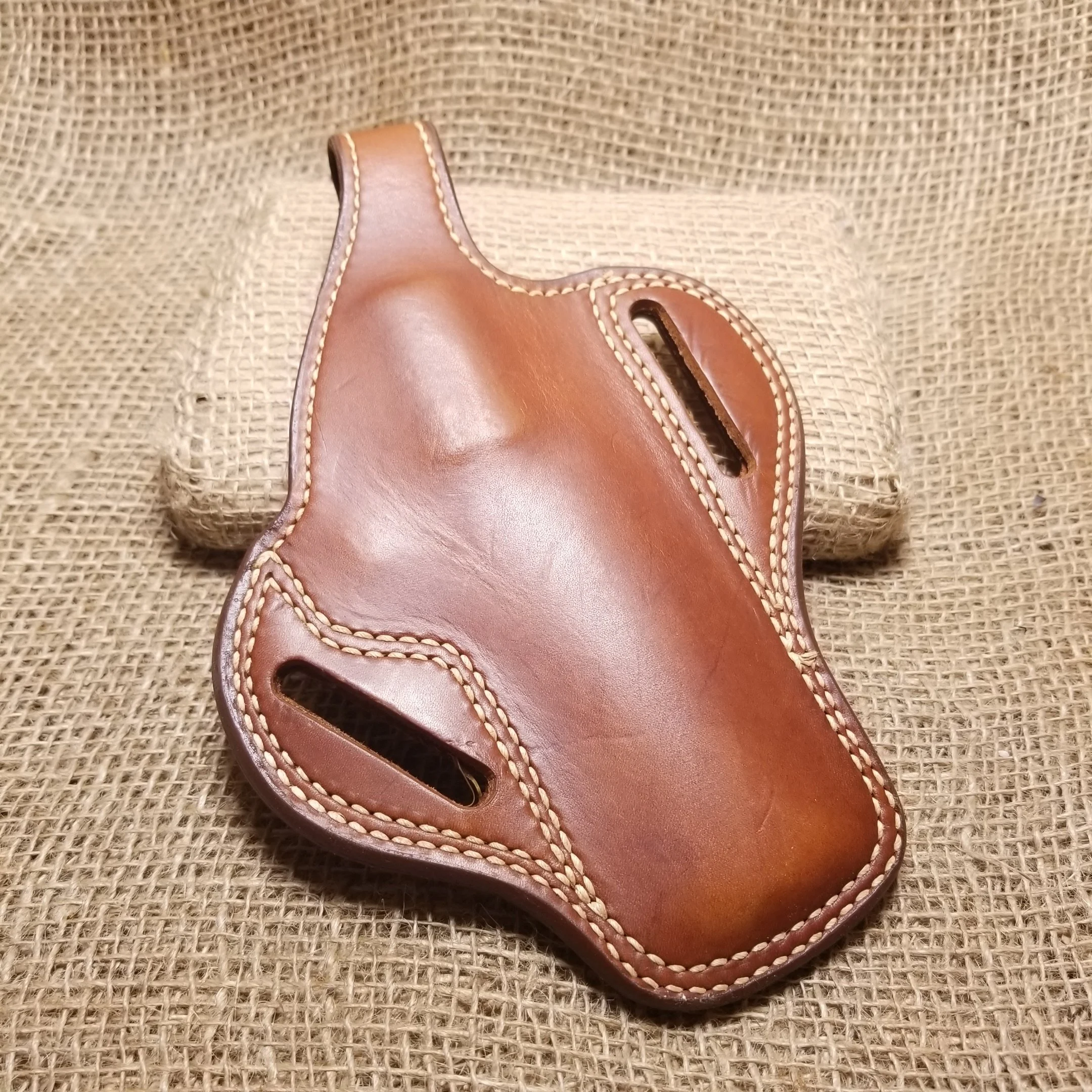 Medium Revolver Bianchi Leather Holster | S&W, Colt & Ruger